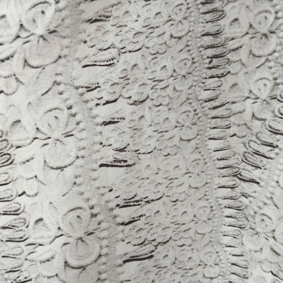 CAbi 100% Silk Printed Round Neck Drop Shoulder Short Sleeve Blouse Beige Gray M - Picture 6 of 10